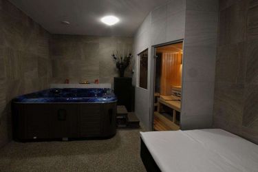 Hotel Adeba:  PRAGUE
