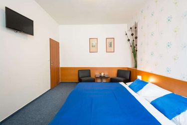 Hotel Adeba:  PRAGUE