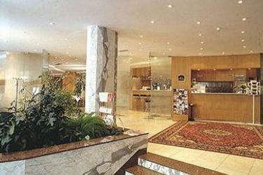 Luxury Family Hotel Bila Labut:  PRAGUE