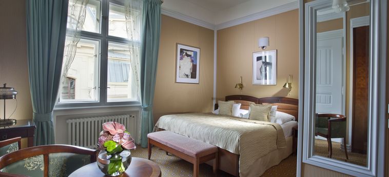 Hotel Paris :  PRAGUE