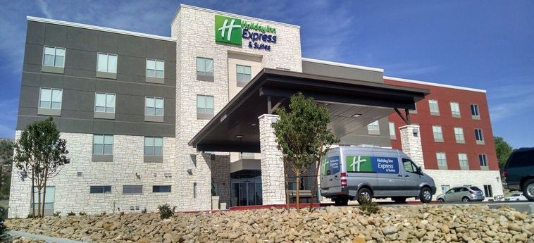 Hotel HOLIDAY INN EXPRESS & SUITES PRICE