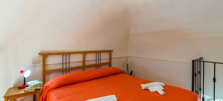 Hotel Case Vacanze & Appartamenti Diffusi Procida:  PROCIDA