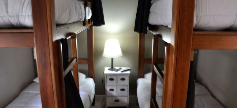 Alevines Playa El Emir Hostel &Amp; Suites:  PUNTA DEL ESTE