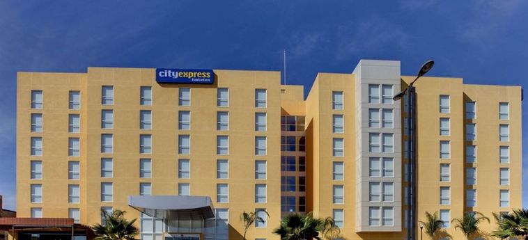 Hotel City Express Queretaro Jurica:  QUERETARO