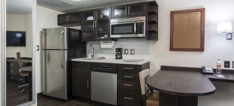 Hotel Candlewood Suites Queretaro Juriquilla By Ihg  Queretaro: Foto 