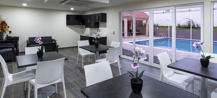 Hotel Candlewood Suites Queretaro Juriquilla By Ihg  Queretaro: Foto 