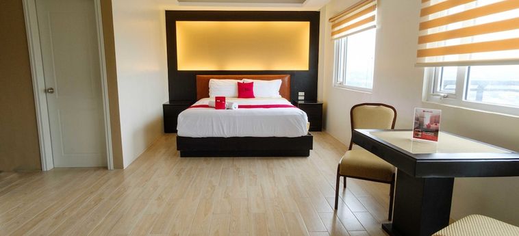 Hotel Reddoorz Premium Near Trinoma Mall:  QUEZON CITY
