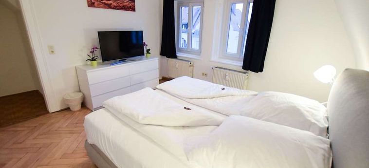 Hotel Ferienwohnung Ratisbona:  RATISBONA