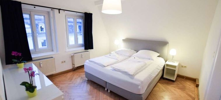 Hotel Ferienwohnung Ratisbona:  RATISBONA