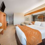 Hotel MICROTEL INN & SUITES BY WYNDHAM RATON