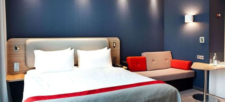 Hotel Holiday Inn Express Fráncfort-Aeropuerto Raunheim Raunheim: Foto 