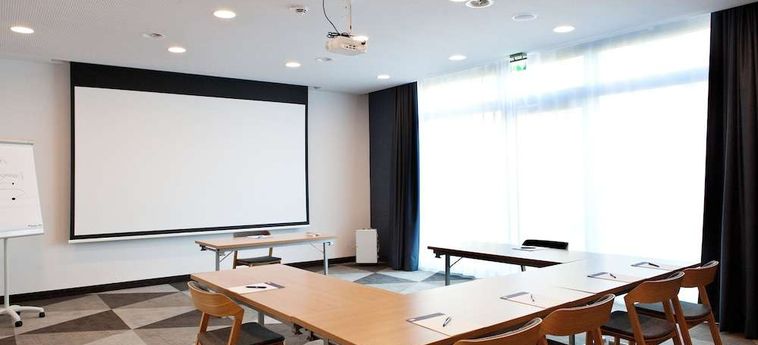 Hotel Holiday Inn Express Fráncfort-Aeropuerto Raunheim Raunheim: Foto 