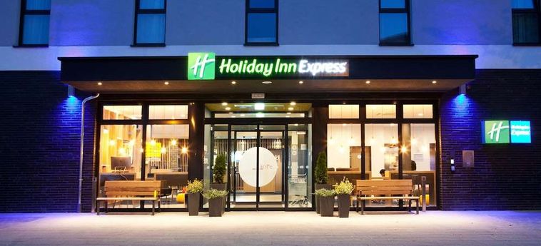 Hotel Holiday Inn Express Fráncfort-Aeropuerto Raunheim Raunheim: Foto 