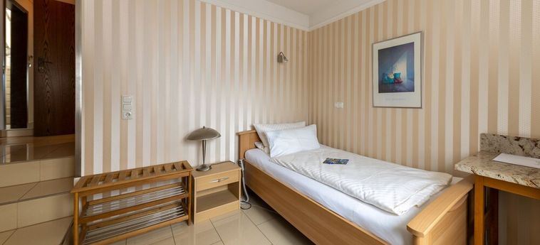 Business Pension Gasper Raunheim: Foto 