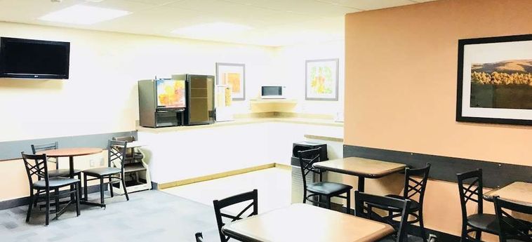 Ba Hotel Red Deer: Foto 