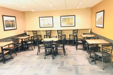 Ba Hotel Red Deer: Photo 