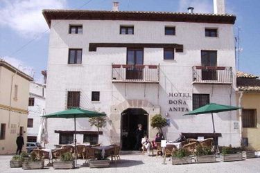 Hotel Doña Anita:  REQUENA