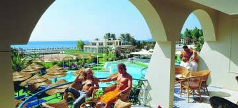 Hotel Olympos Beach:  RHODES