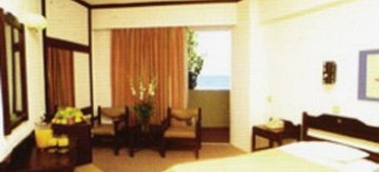 Hotel Apollo Beach:  RHODOS