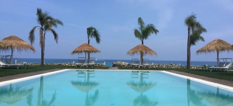 Hotel Sunshine Beach Resort:  RICADI - VIBO VALENTIA