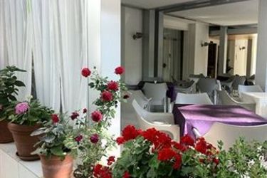 Hotel Nuova Riccione:  RICCIONE - RIMINI