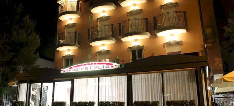 Hotel Santa Cecilia:  RICCIONE - RIMINI