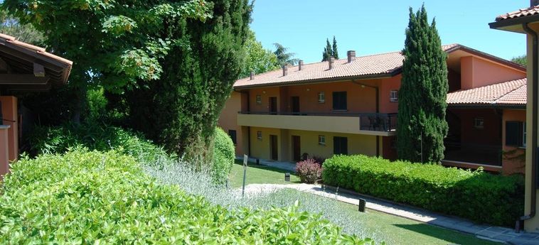Hotel Residenze Al Colle Dei Pini:  RICCIONE - RIMINI