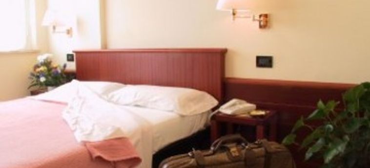 Hotel Garni Avana:  RICCIONE - RIMINI