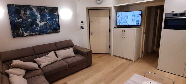 Hotel Apt Nuovo In Centro A Riccione Riccione - Rimini: Foto 