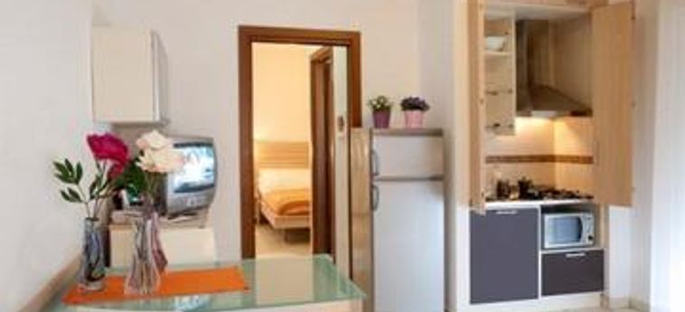Hotel Residence Mareo:  RICCIONE - RIMINI