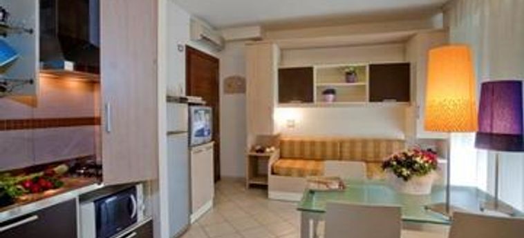 Hotel Residence Il Tulipano:  RICCIONE - RIMINI