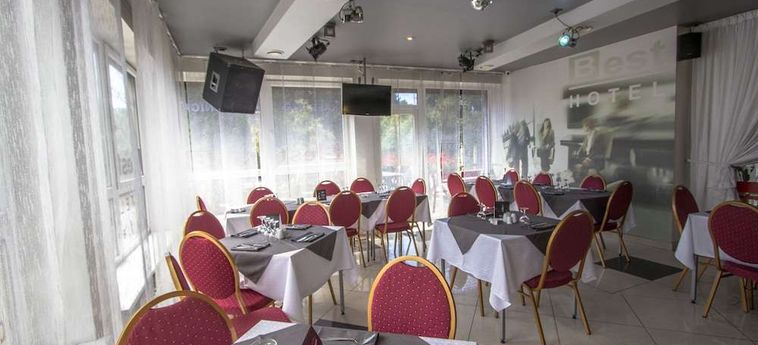 Hotel Best With Free Parking:  RIGA