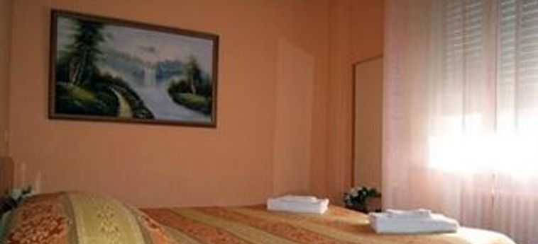 Hotel Villa Ombrosa:  RIMINI