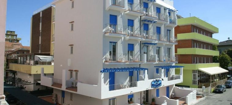 Hotel Residence Mediterraneo:  RIMINI