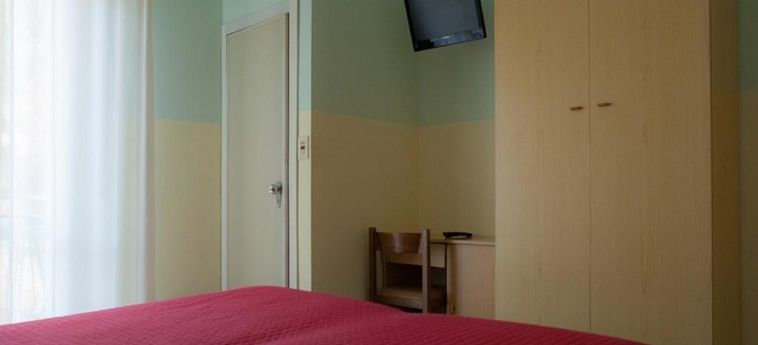 Hotel Ausonia:  RIMINI