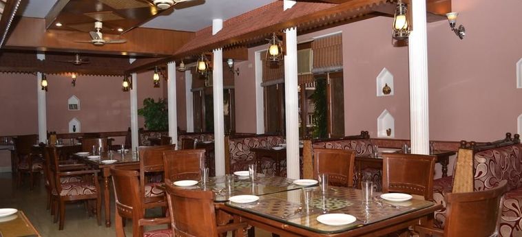 Oyo 1720 Hotel Vasundhara Palace:  RISHIKESH
