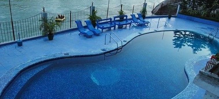 Hotel Ganga Beach Resort:  RISHIKESH