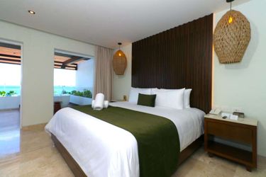 Hotel Suites Bahia:  RIVIERA MAYA
