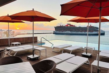 Hotel Suites Bahia:  RIVIERA MAYA