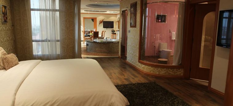 Hotel Madareem Crown:  RIYAD