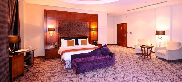 Hotel Al Hamra Palace By Warwick:  RIYADH
