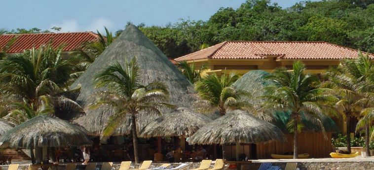 Hotel Parrot Tree Beach Resort & Marina:  ROATAN