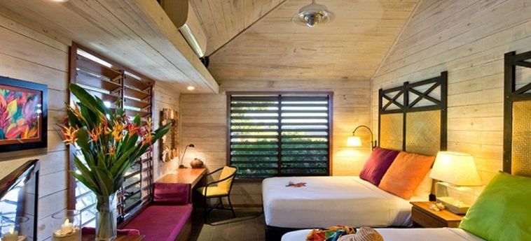Hotel Barefoot Cay Resort:  ROATAN