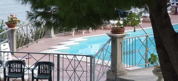 Hotel Piccolo Paradiso:  RODI GARGANICO - FOGGIA