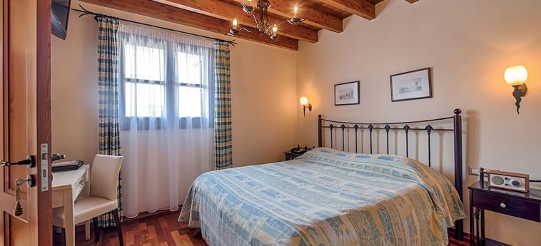 Hotel Zacosta Villa Rodi: Foto 