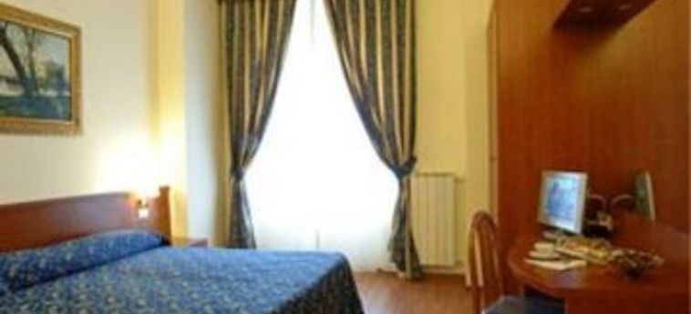 Hotel Bed & Breakfast Rosmini:  ROM