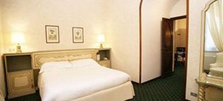 Hotel Aldrovandi Residence City Suites:  ROM