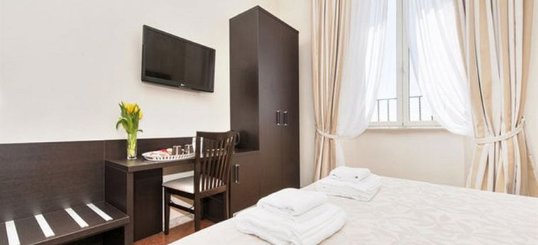 Hotel Laterani Suite:  ROM