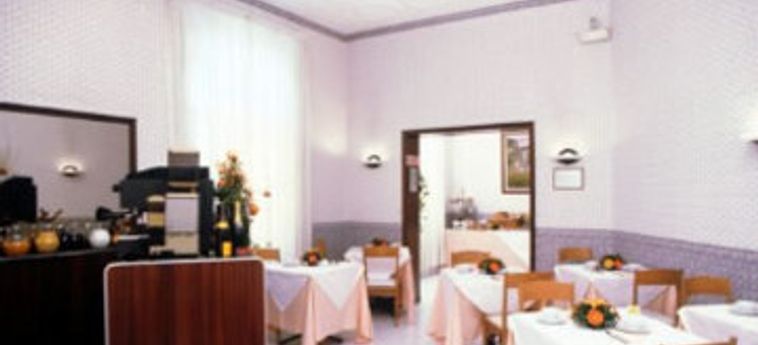 Hotel Amalia:  ROM