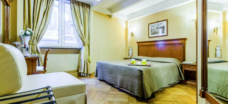 Hotel Luxury Rooms H 2000 Roma:  ROM